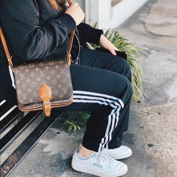 Louis Vuitton Handbags - Authentic Louis Vuitton Crossbody